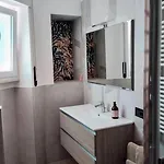 Apartment Dreaming Roome